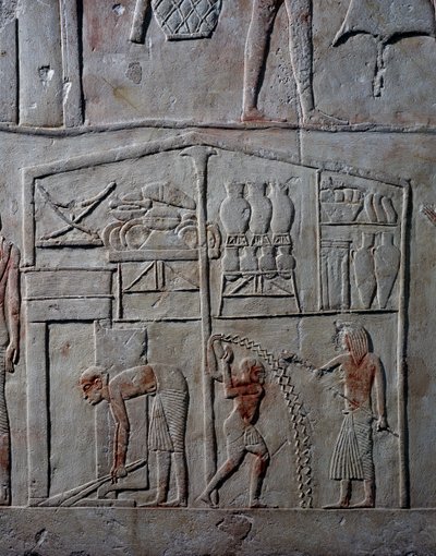 Disposition des aliments dans les entrepôts, relief mural en calcaire, de la tombe memphite d