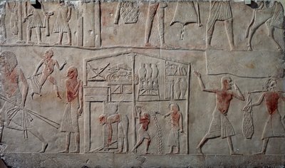 Disposition des aliments dans les entrepôts, relief mural en calcaire, de la tombe Memphite de Horemheb à Saqqara, Civilisation égyptienne, Nouvel Empire, Dynastie XVIII - Egyptian 18th Dynasty