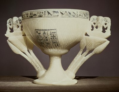 Coupe à boire en forme de fleur de lotus à demi-ouverte, trouvée à l