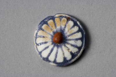 Rondel floral, Période Amarna, 1353-37 av. J.-C. (faïence) - Egyptian 18th Dynasty