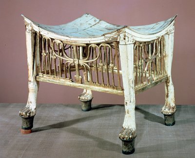 Tabouret utilisé par le roi enfant au début de son règne, de la tombe de Toutankhamon - Egyptian 18th Dynasty