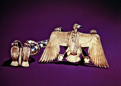 Collier avec pendentif en forme de vautour, de la tombe de Toutankhamon, Nouvel Empire - Egyptian 18th Dynasty