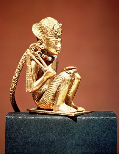 Pendentif représentant Amenophis III (1403-1365 av. J.-C.) de la tombe de Toutankhamon, Nouvel Empire (or) - Egyptian 18th Dynasty