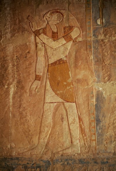 Relief avec Horus, temple funéraire d