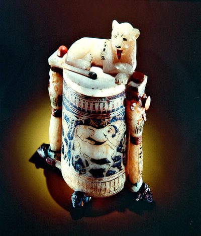 Pot à onguent avec une figure du roi en lion, de la tombe de Toutankhamon, Nouvel Empire - Egyptian 18th Dynasty