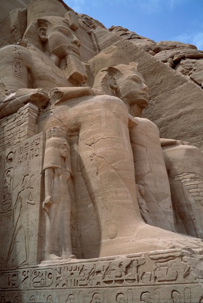 Antiquité égyptienne : Colosse du Temple de Ramsès II. 1271-1256 av. J.-C. Abu Simbel, Assouan, Égypte - Egyptian 19th Dynasty