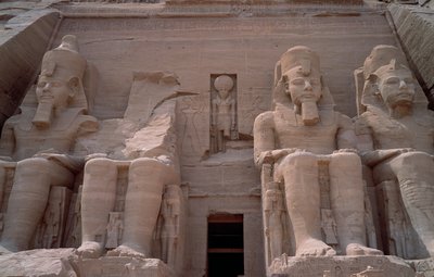 Antiquité égyptienne : Colosse du temple de Ramsès II - Egyptian 19th Dynasty