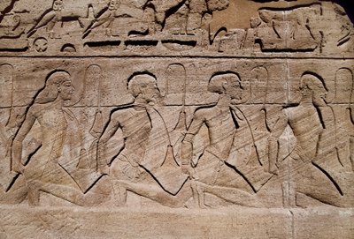Prisonniers illustrant les victoires du pharaon Ramsès II, bas-relief à l
