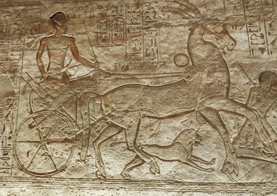 Ramsès II sur son char, grand temple d