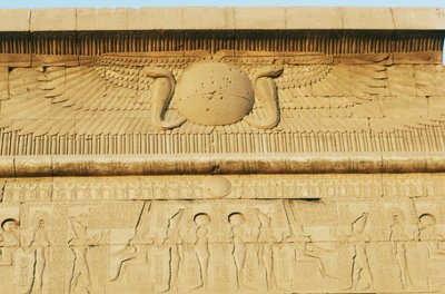Relief, Portail ptolémaïque sud, Temple d
