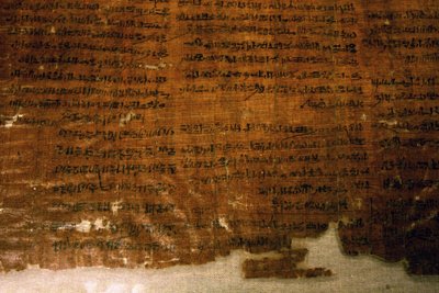 Le papyrus des grèves : document administratif où sont enregistrées les grèves survenues pendant le règne de Ramsès III (1186-1070 av. J.-C.) à Deir el-Médina. Les ouvriers de la ville ont interrompu leur travail lorsqu