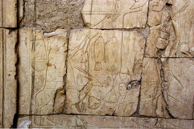 Relief représentant des porteurs d
