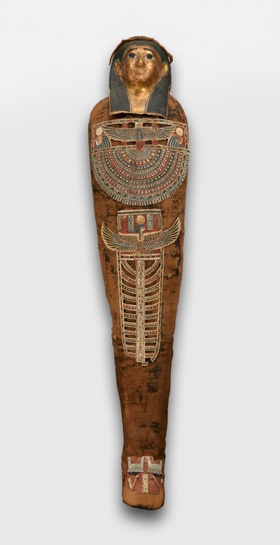 Momie de Nesmin avec couronne de plantes, masque de momie et autres éléments de cartonnage, 200-30 avant J.-C. - Egyptian Ptolemaic Period