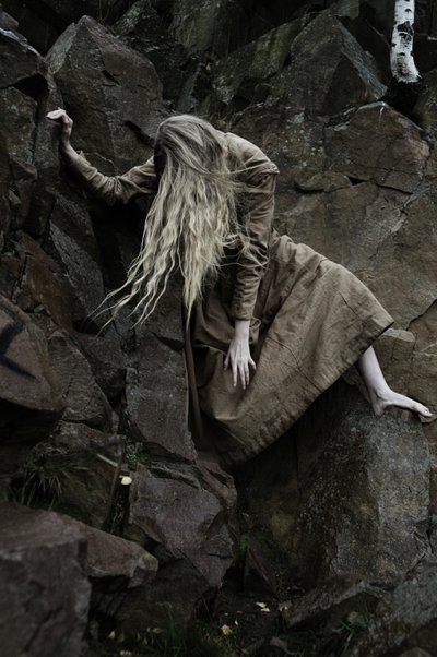 Pour Moria - Elinleticia Högabo
