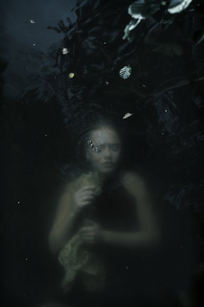 Sous la surface - Elinleticia Högabo