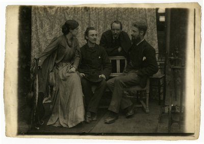 May Morris, H. H. Sparling, Emery Walker et George Bernard Shaw - Emery and Boutall Walter Walker