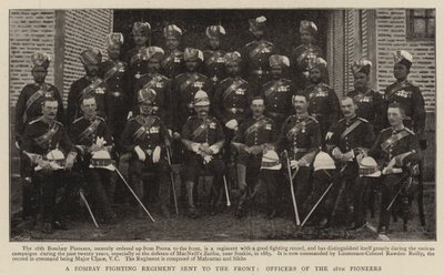 Un régiment de combat de Bombay envoyé au front, officiers des 28e pionniers - English Photographer