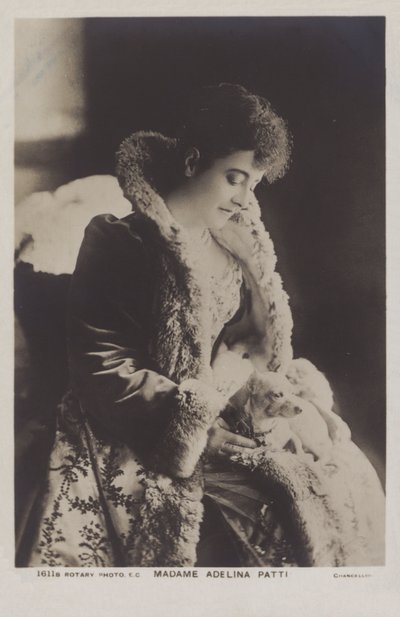 Adelina Patti, soprano colorature italienne - English Photographer