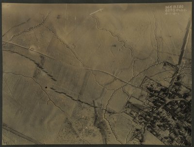 Photographie aérienne avec tranchées de la Première Guerre mondiale, 1918 - English Photographer