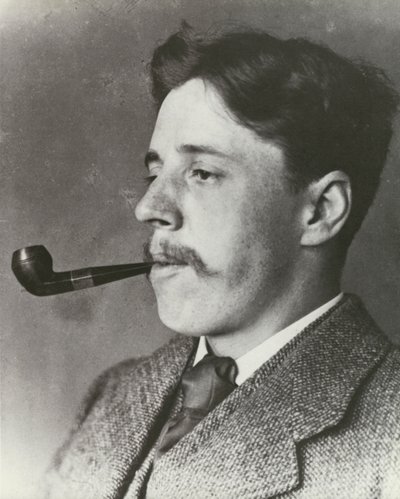 Arnold Bennett, fumant une pipe, portrait - English Photographer