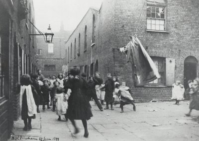 Aylesbury Place, Clerkenwell - English Photographer