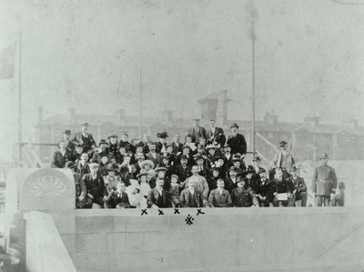 Blackwall Tunnel : foule rassemblée lors de la cérémonie d