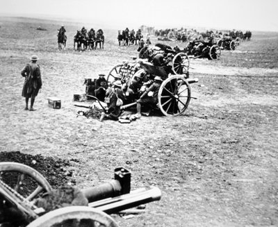 Canons de campagne britanniques de 18 livres en action sur le front occidental - English Photographer