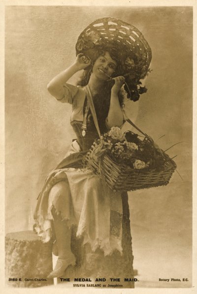 Actrice britannique Sylvia Sablanc en Josephine dans The Medal and the Maid - English Photographer