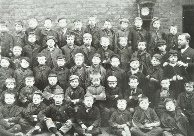 École de Chaucer Street: groupe de garçons, 1895 - English Photographer