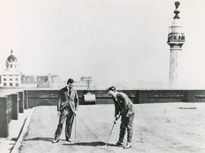 Golfeurs de la ville vus depuis le Monument - English Photographer