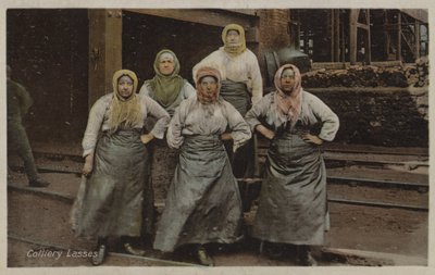 Les filles de la mine (photo en couleur) - English Photographer