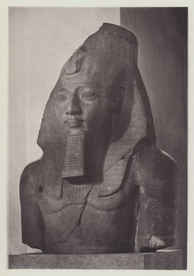 Tête colossale de Ramsès II (photo n/b) - English Photographer