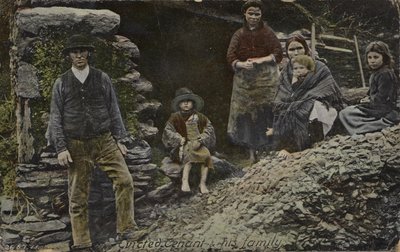 Locataire expulsé et sa famille, Irlande - English Photographer
