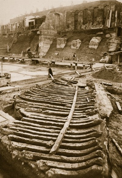 Galère, trouvée sur le site de County Hall en 1910 - English Photographer