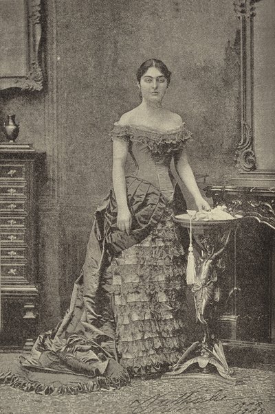 Sa Majesté la Reine de Serbie - English Photographer