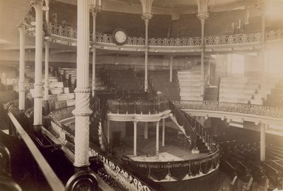 Intérieur du Tabernacle de Spurgeon - English Photographer