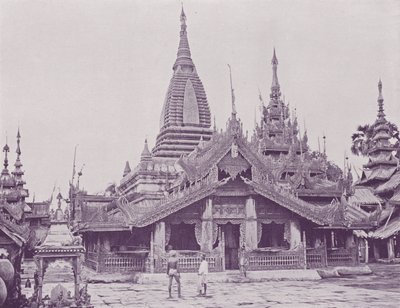 Khawn ou Canopée devant la Pagode, Pagan - English Photographer