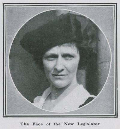 Lady Nancy Astor : Le visage du nouveau législateur - English Photographer