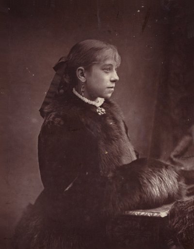 Mlle Sara - English Photographer