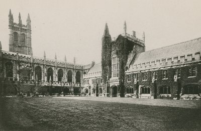 Cloître et tour du Magdalen College, Oxford - English Photographer
