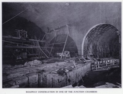 Tunnel de Mersey: Construction de la Chaussée dans une des Chambres de Jonction - English Photographer
