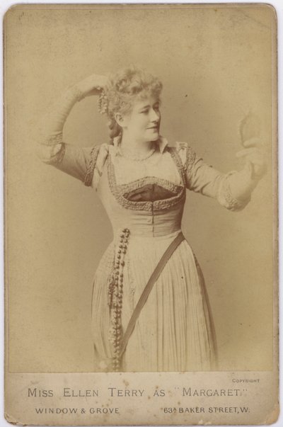 Miss Ellen Terry en Margaret - English Photographer