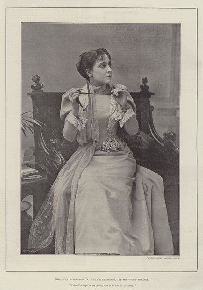Mlle Olga Nethersole dans The Transgressor, au Court Theatre - English Photographer