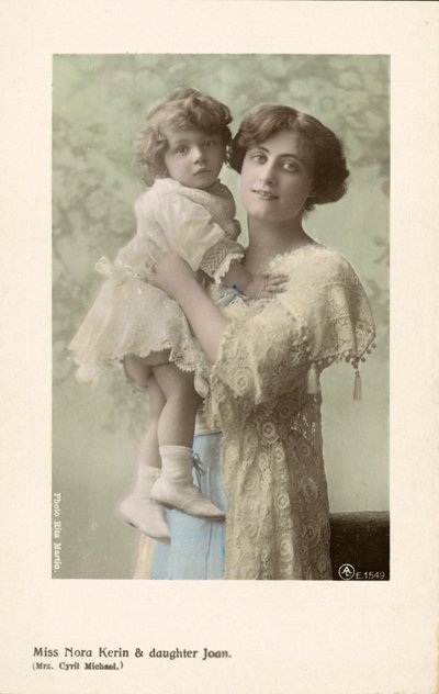 Nora Kerin, actrice anglaise et sa fille, Joan - English Photographer