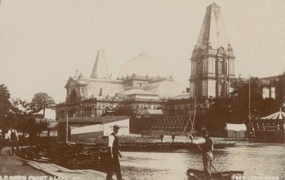 Façade nord et lac, Alexandra Palace - English Photographer