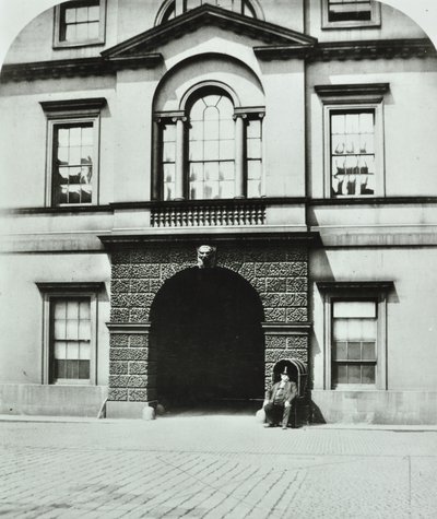 Northumberland House, Charing Cross, Westminster LB : cour, 1880 - English Photographer