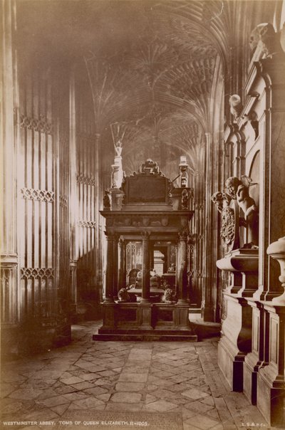 Carte postale avec une image du tombeau de la reine Élisabeth I - English Photographer