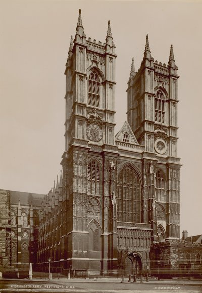 Carte postale avec une image de la façade ouest de l