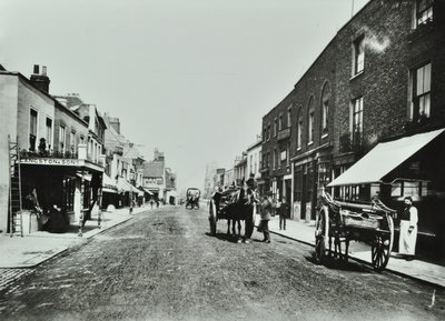 Putney High Street, vue vers le pont, 1885 - English Photographer