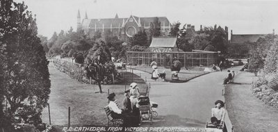 Cathédrale RC depuis Victoria Park, Portsmouth - English Photographer